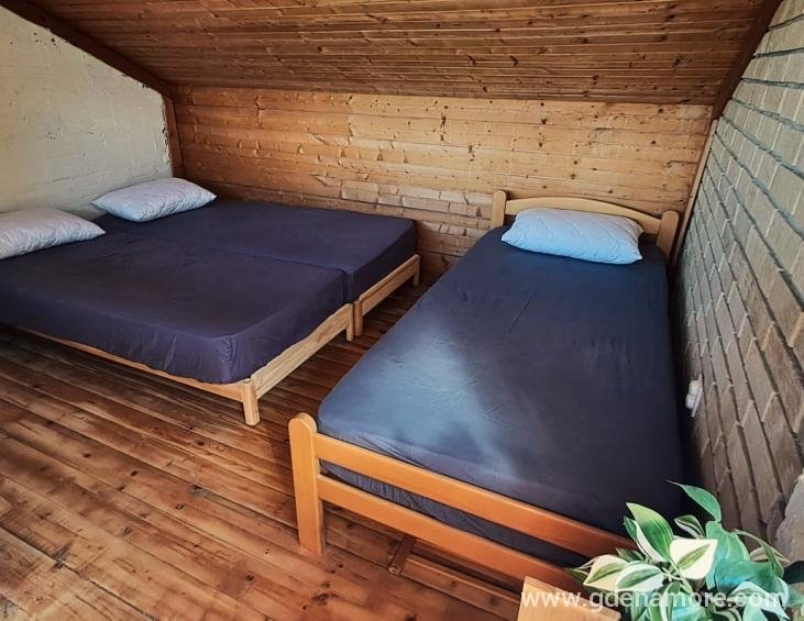 Sleep room 1